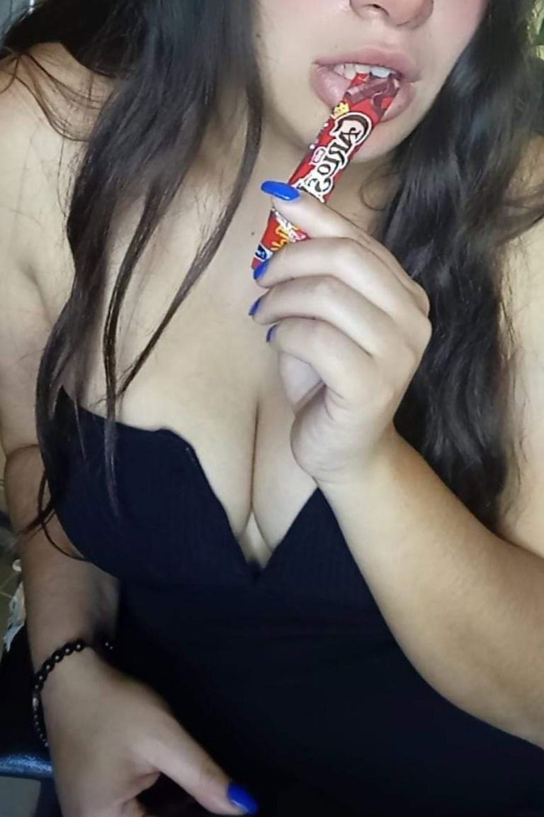 black-white-red-pink
