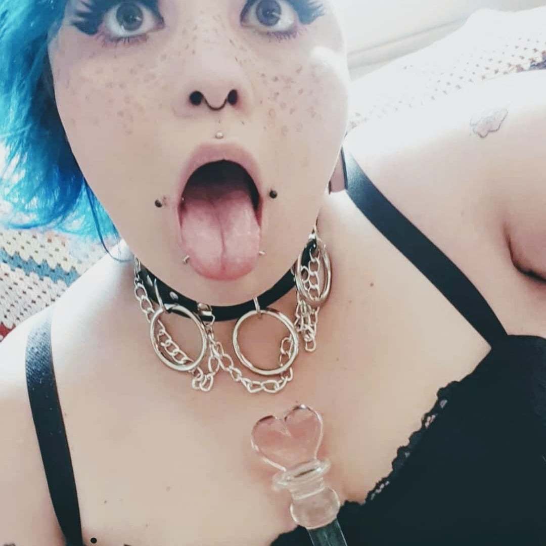 🐼sad panda🐼's avatar