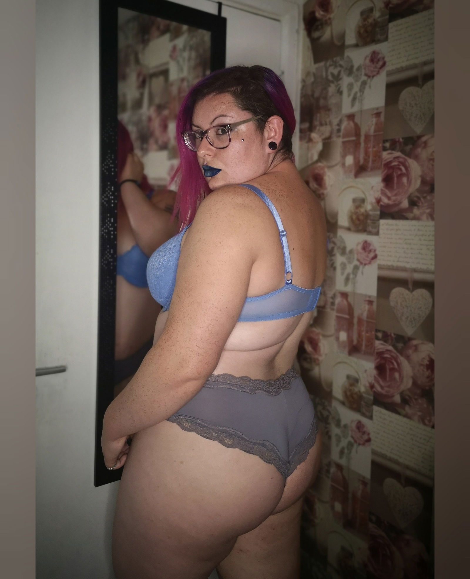 Roxi's avatar
