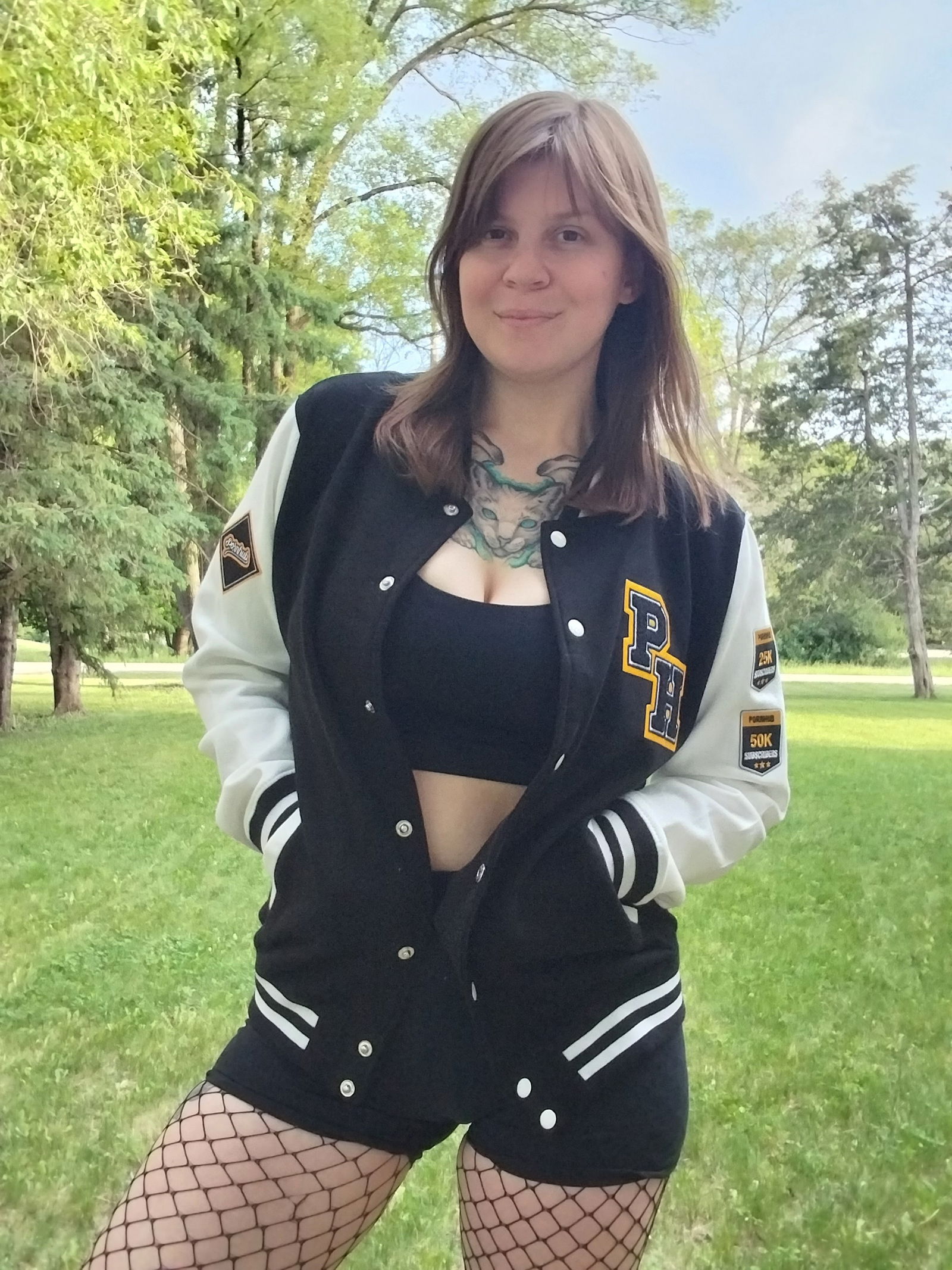 Elle Hell's avatar