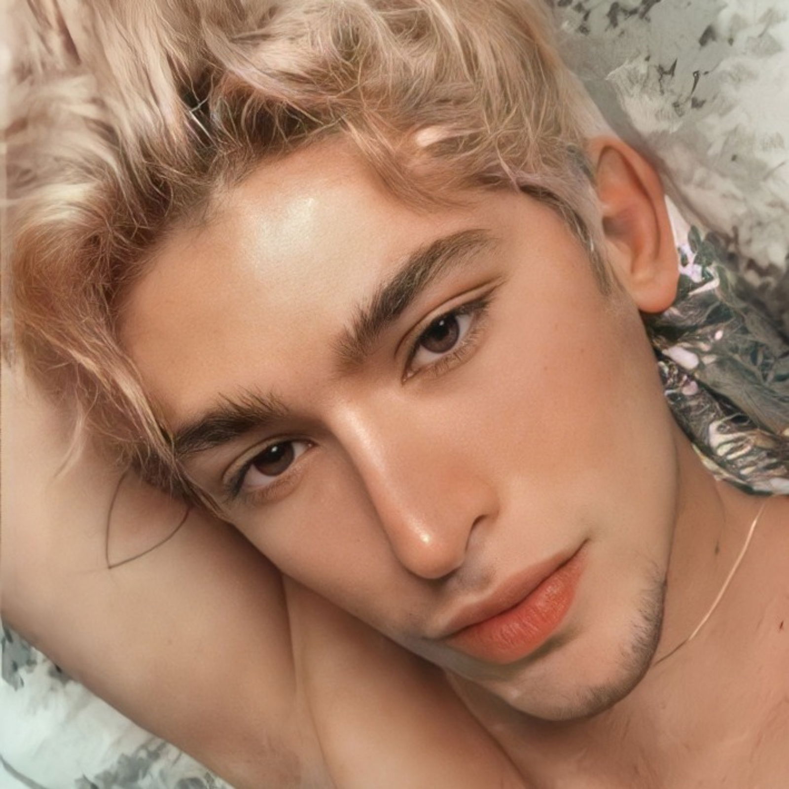 𝓶's avatar