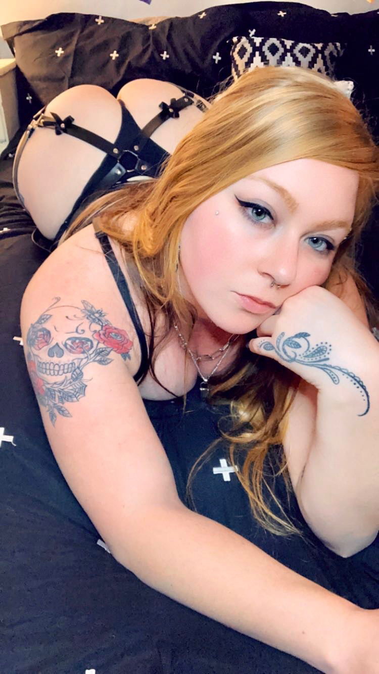 GirlNextDoor's avatar