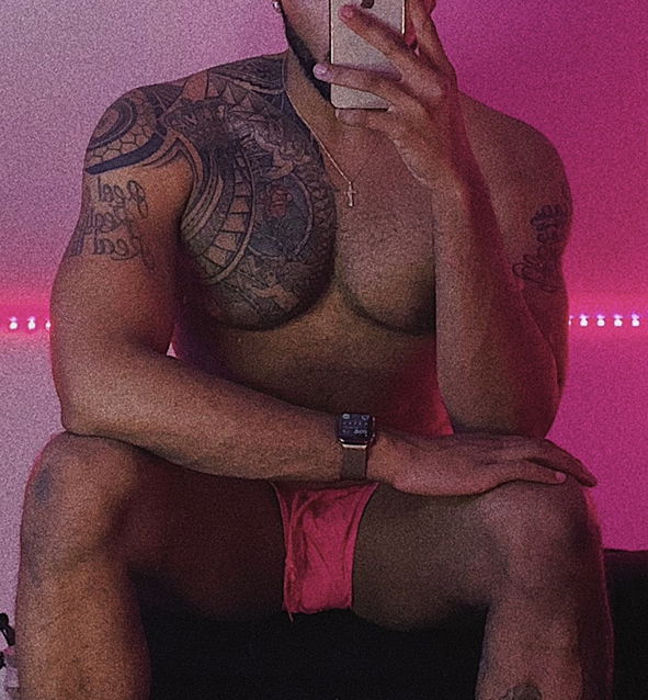👑