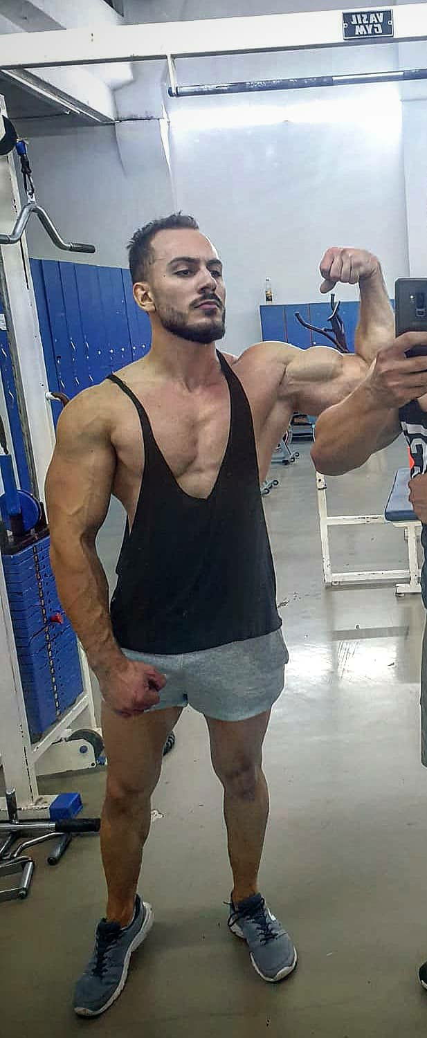 Roberto's avatar