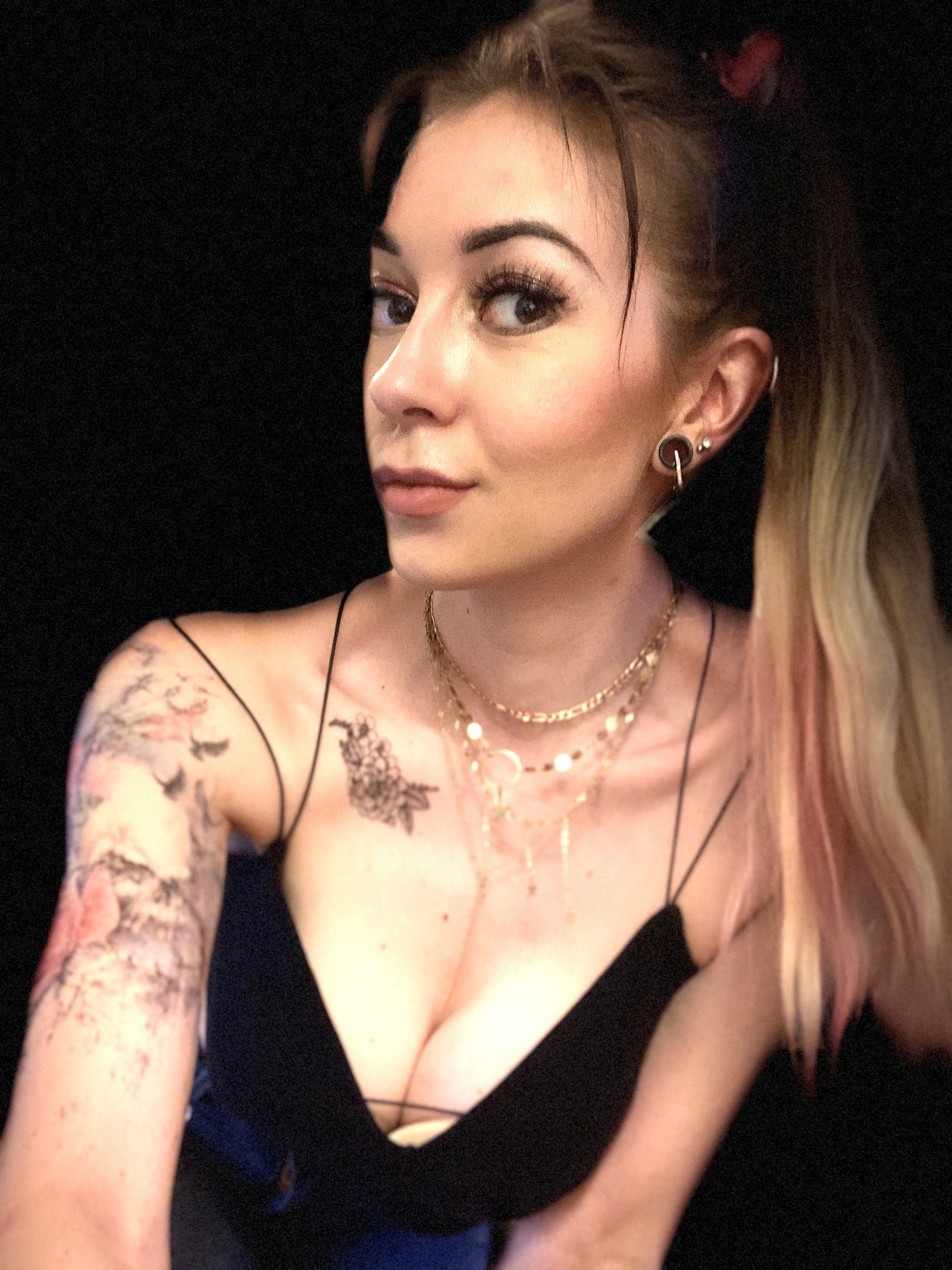 Rosie Vix's avatar