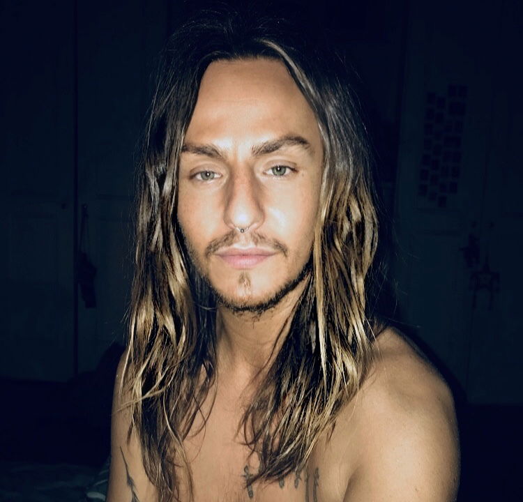 The naked hippie's avatar