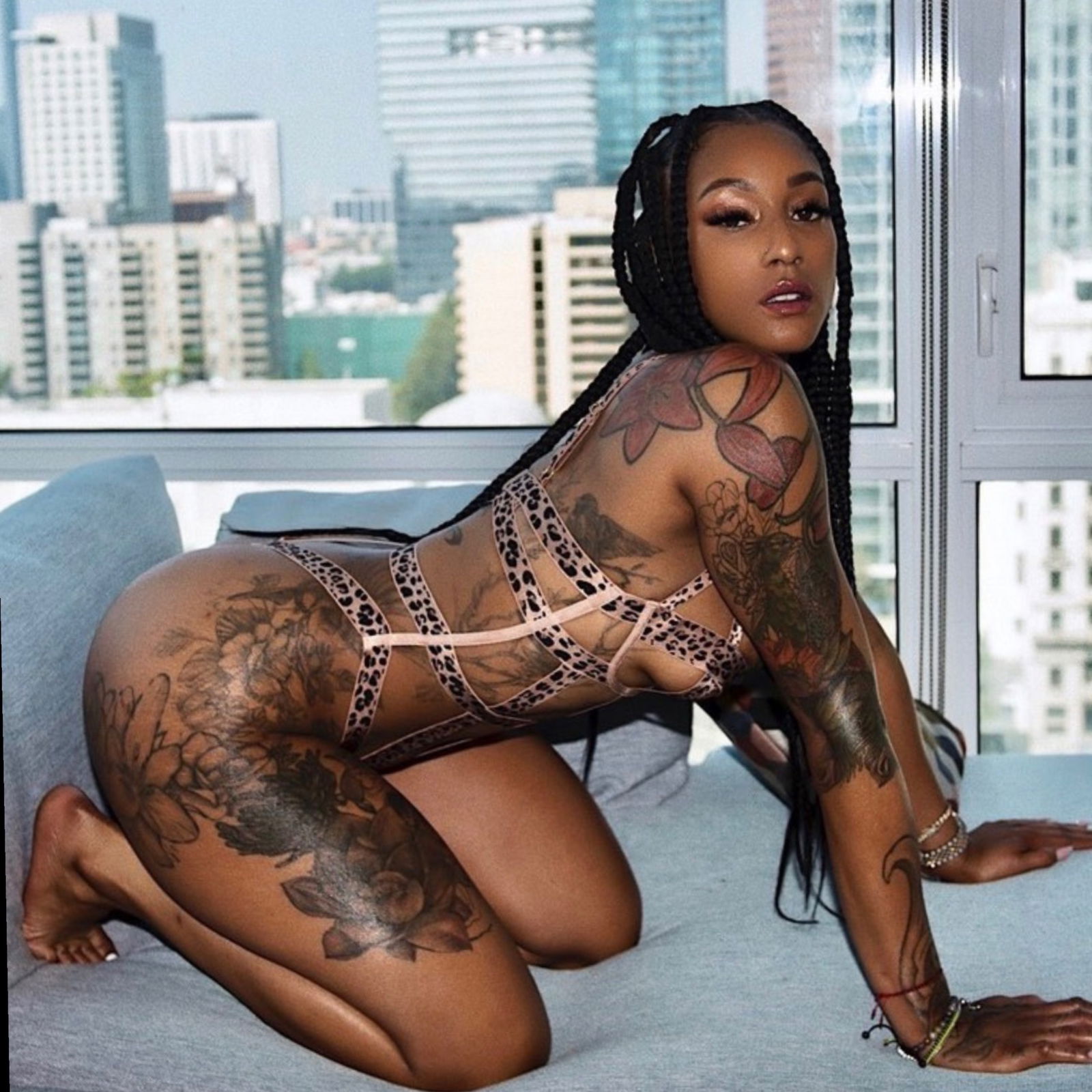 Officialmizztwerksum's avatar