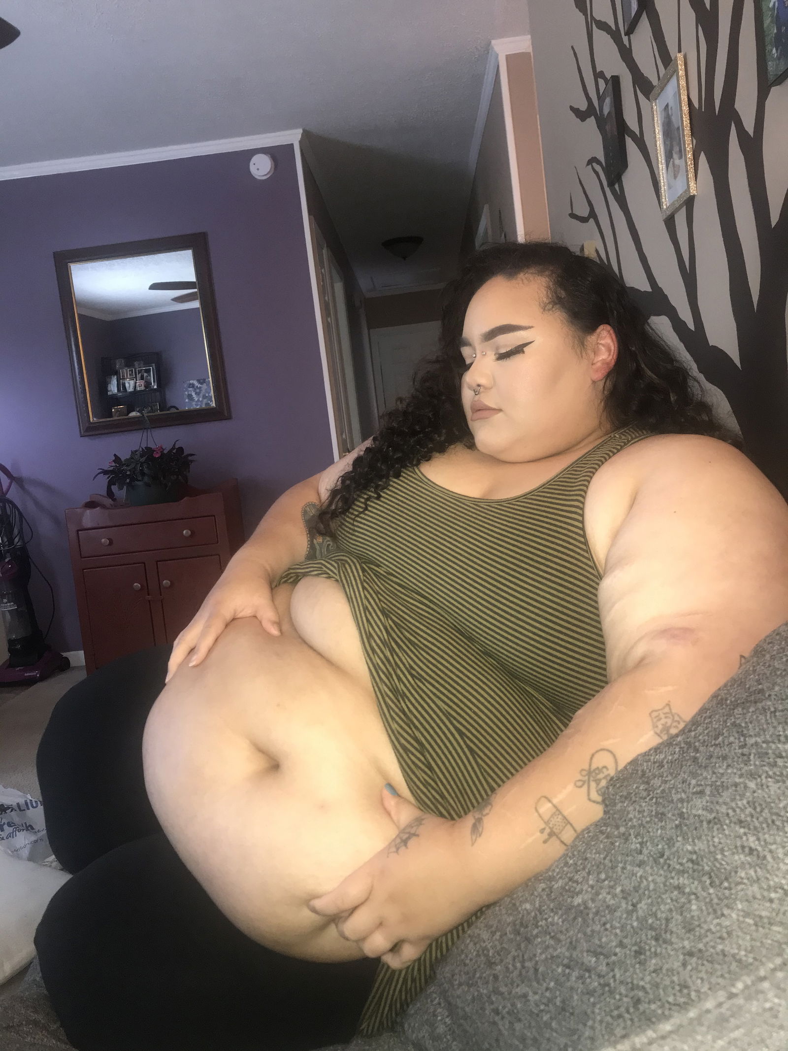 Elle Baby's avatar