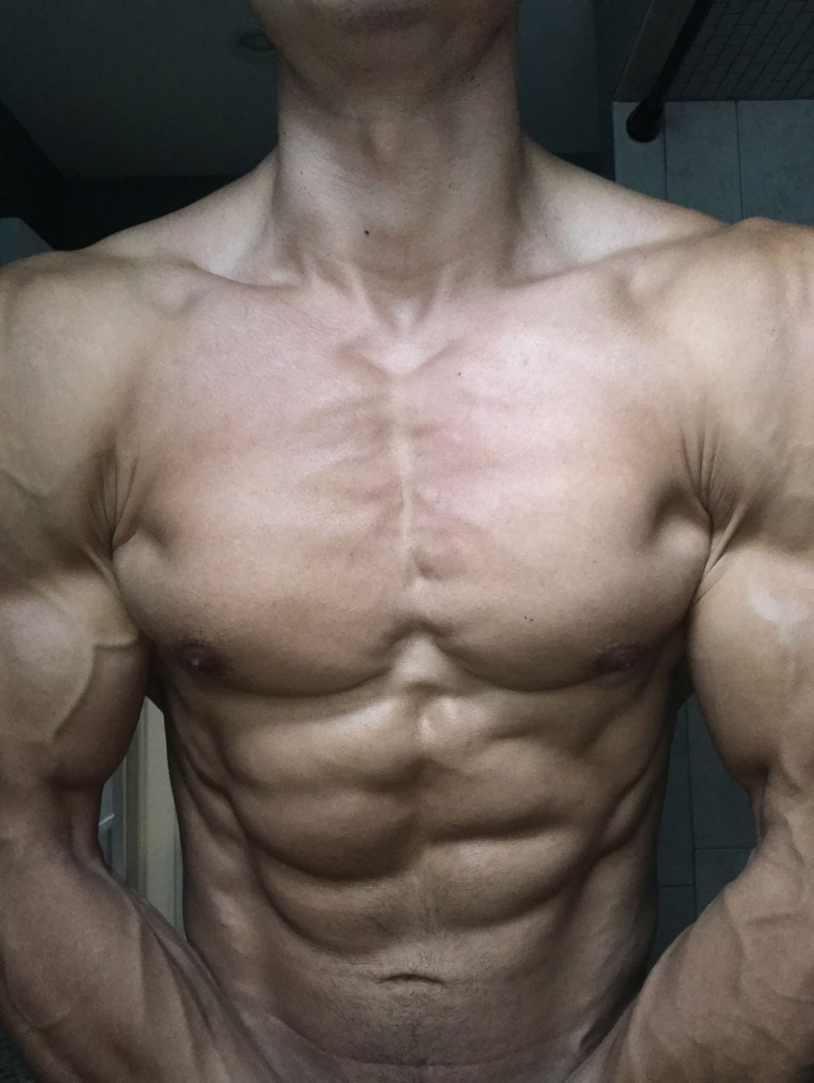 Logan Lowe's avatar