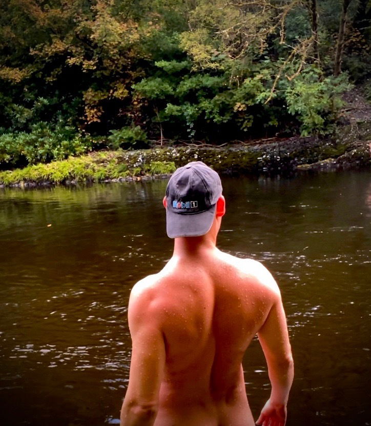 The secret nudist's avatar