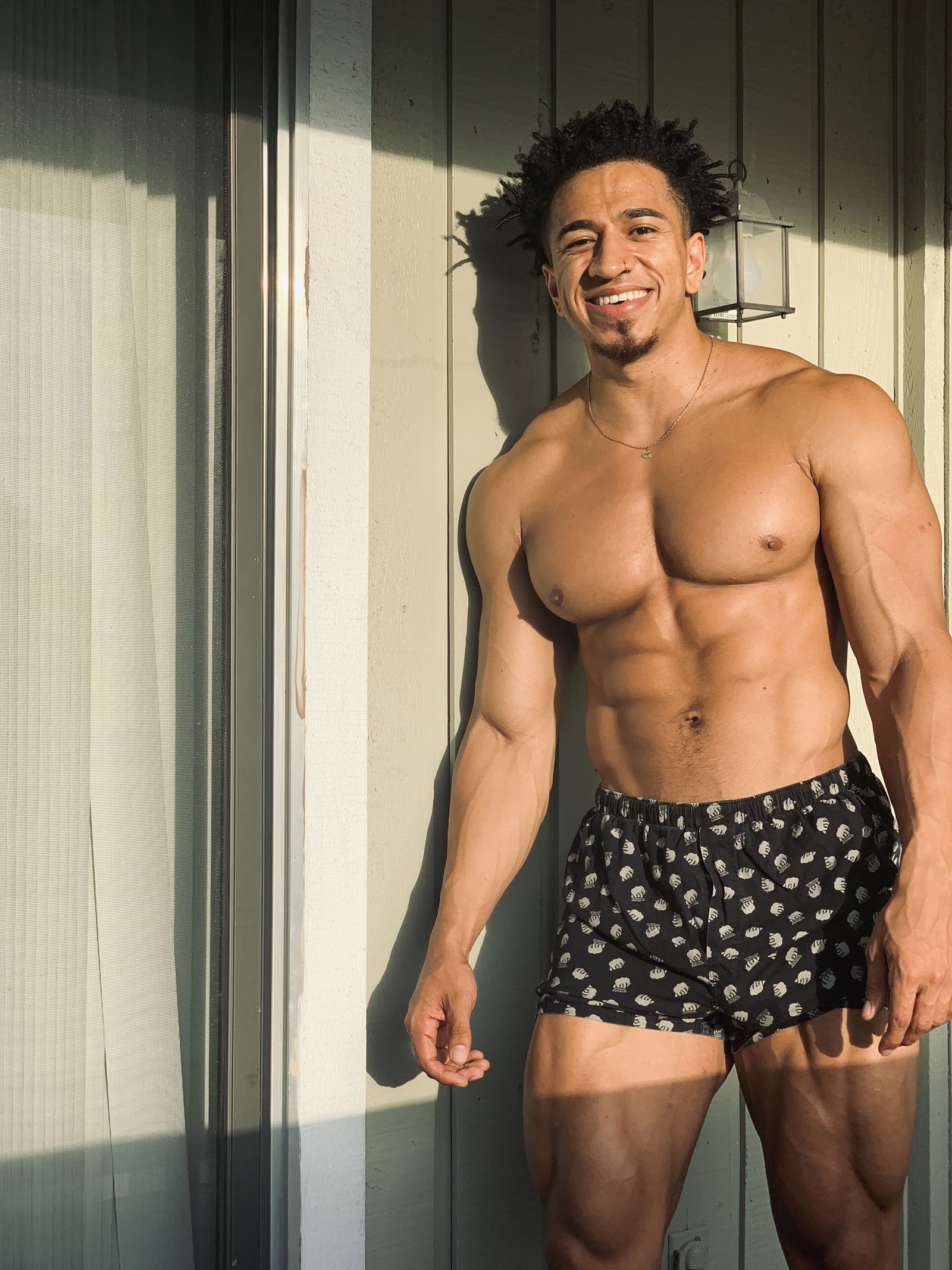 TheShawnRaymond (Free Page)