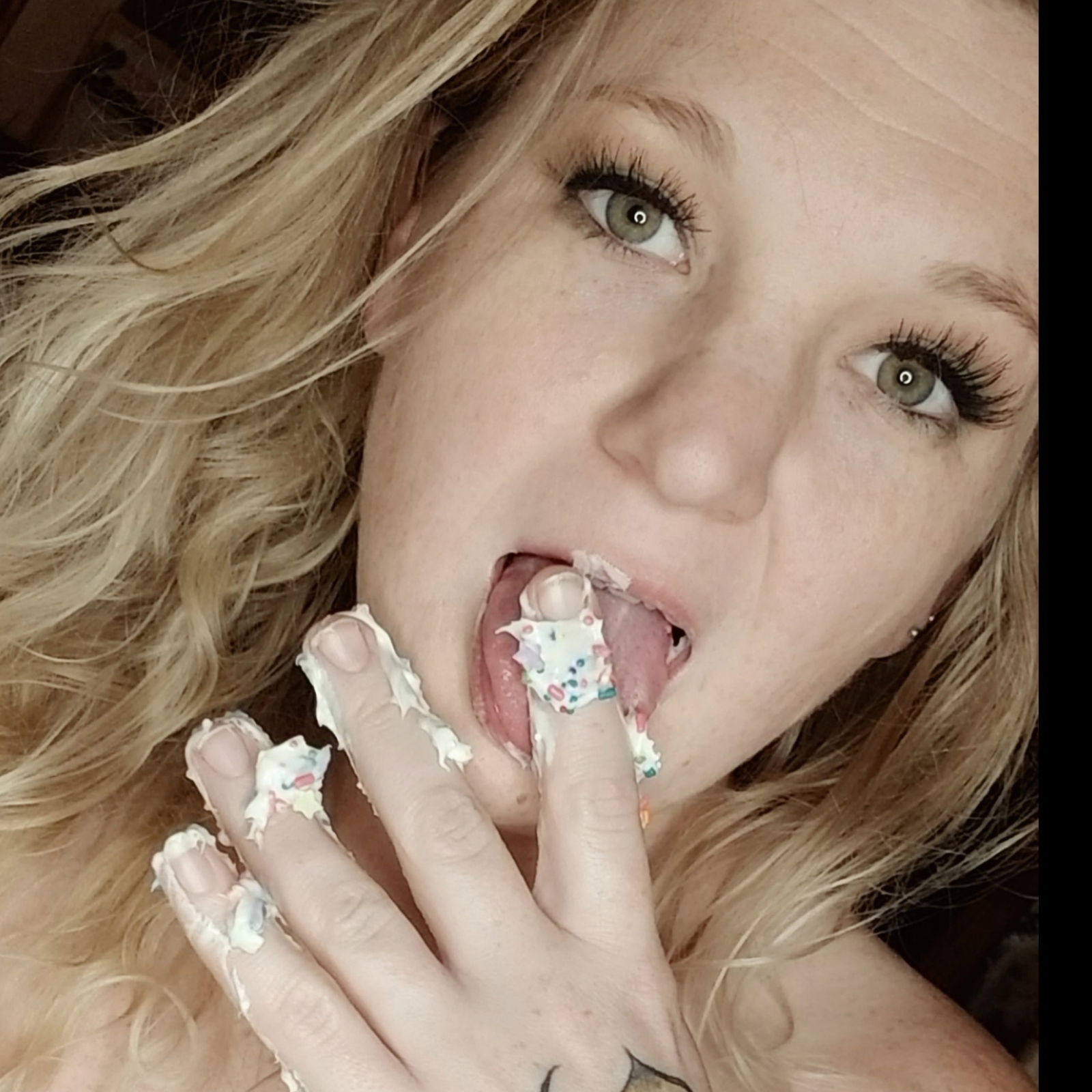 The Snacky Kitty's avatar