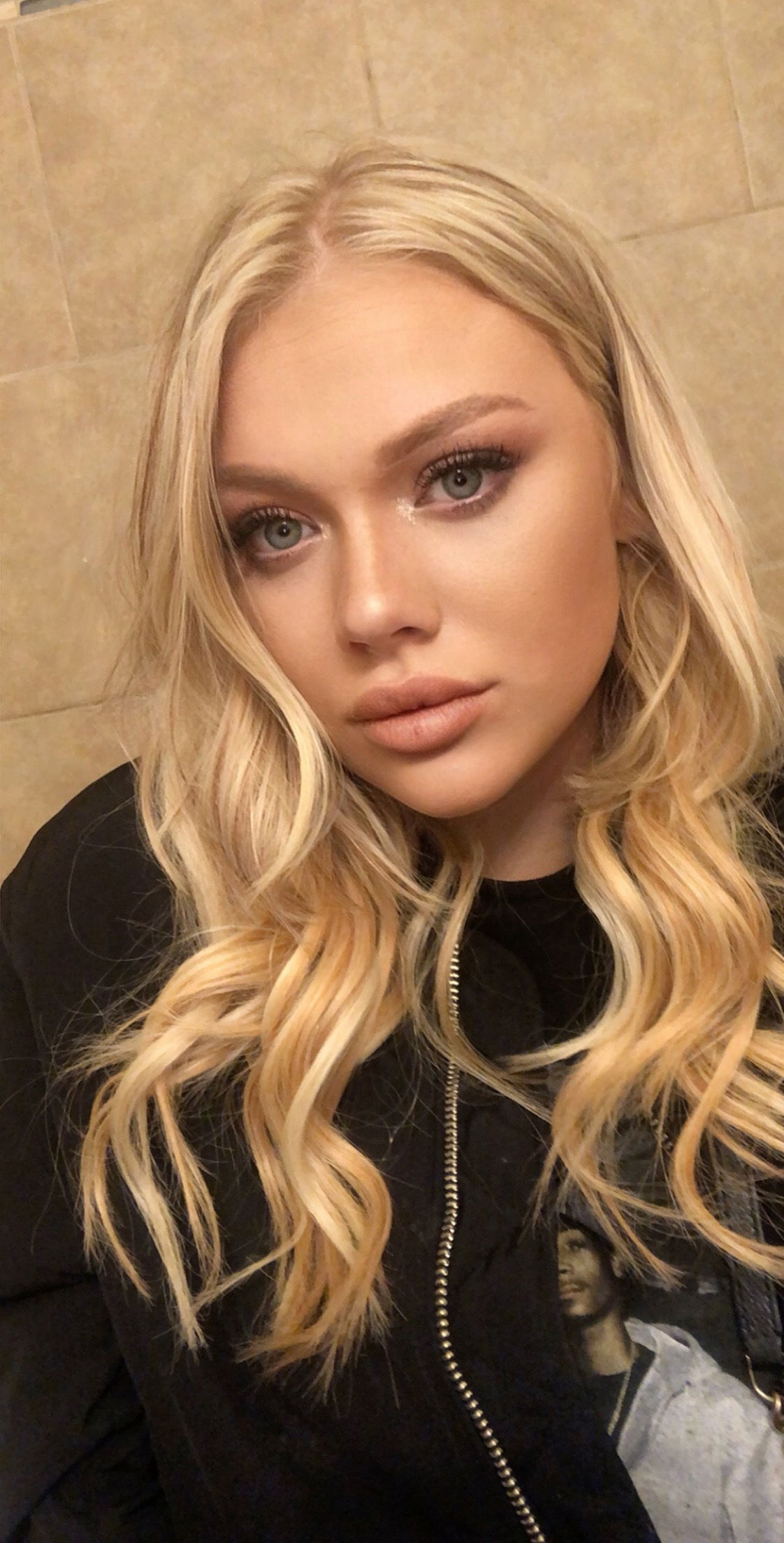 Sophia Rose's avatar