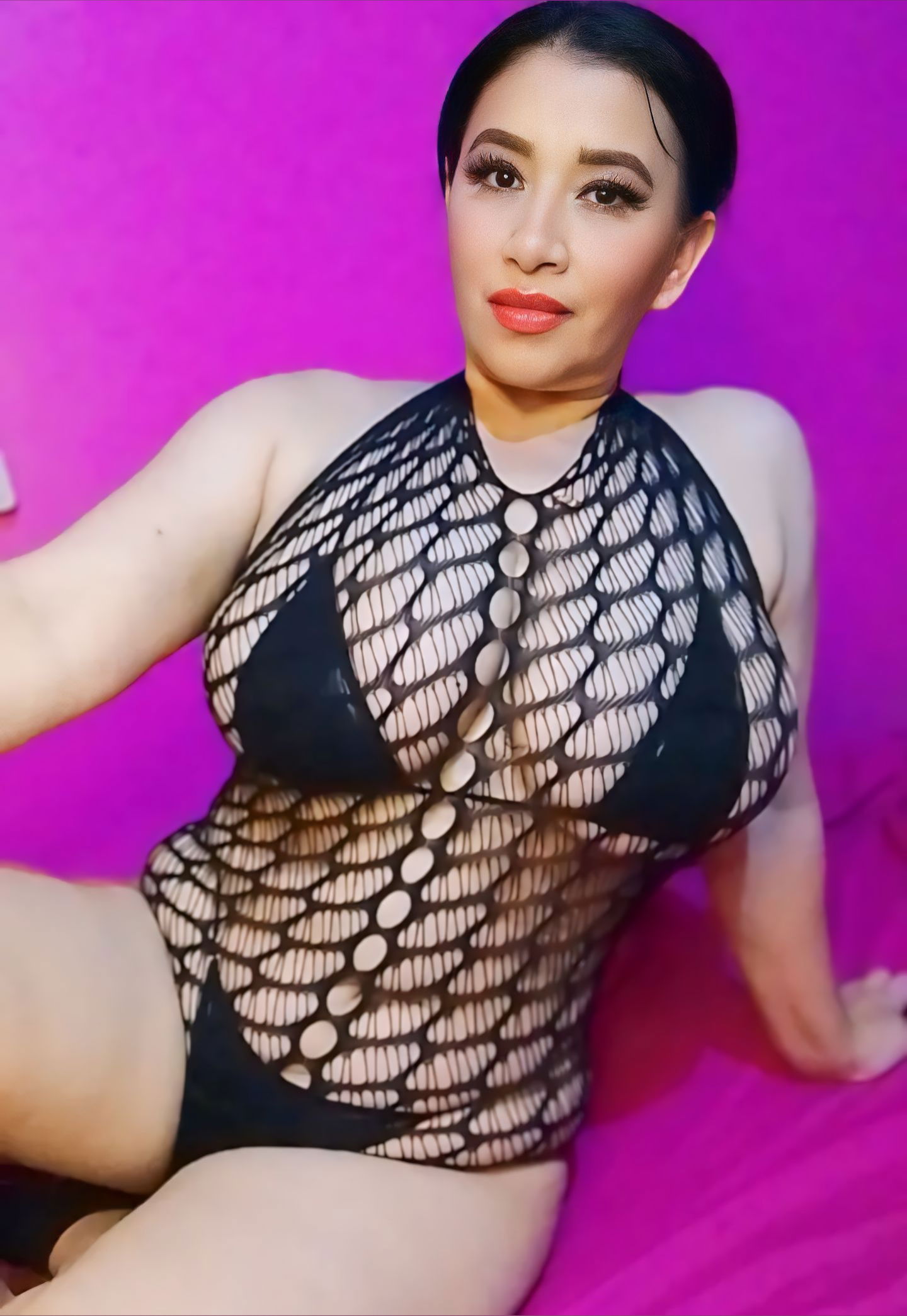 Theza  Romero