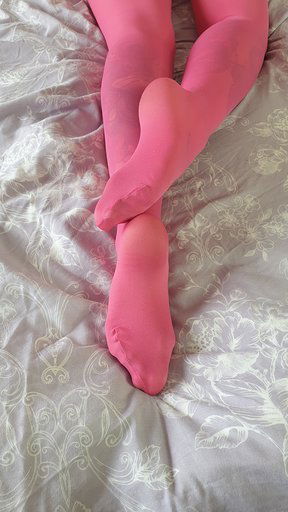 HerNylonFeet's avatar