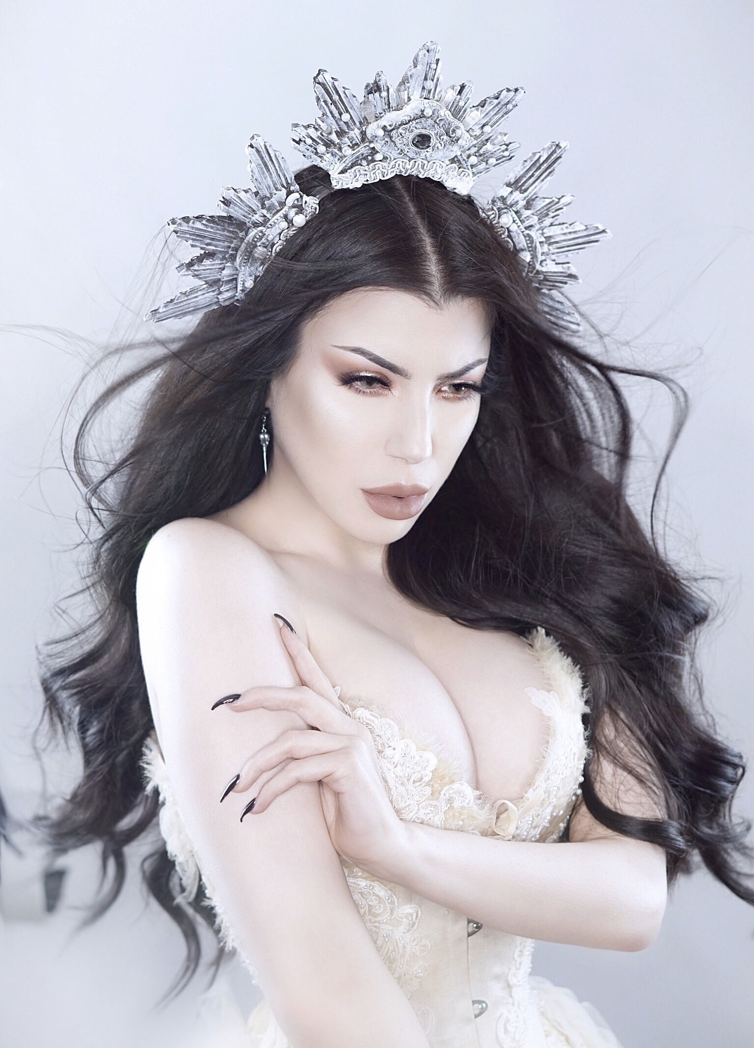 Threnody in Velvet's avatar