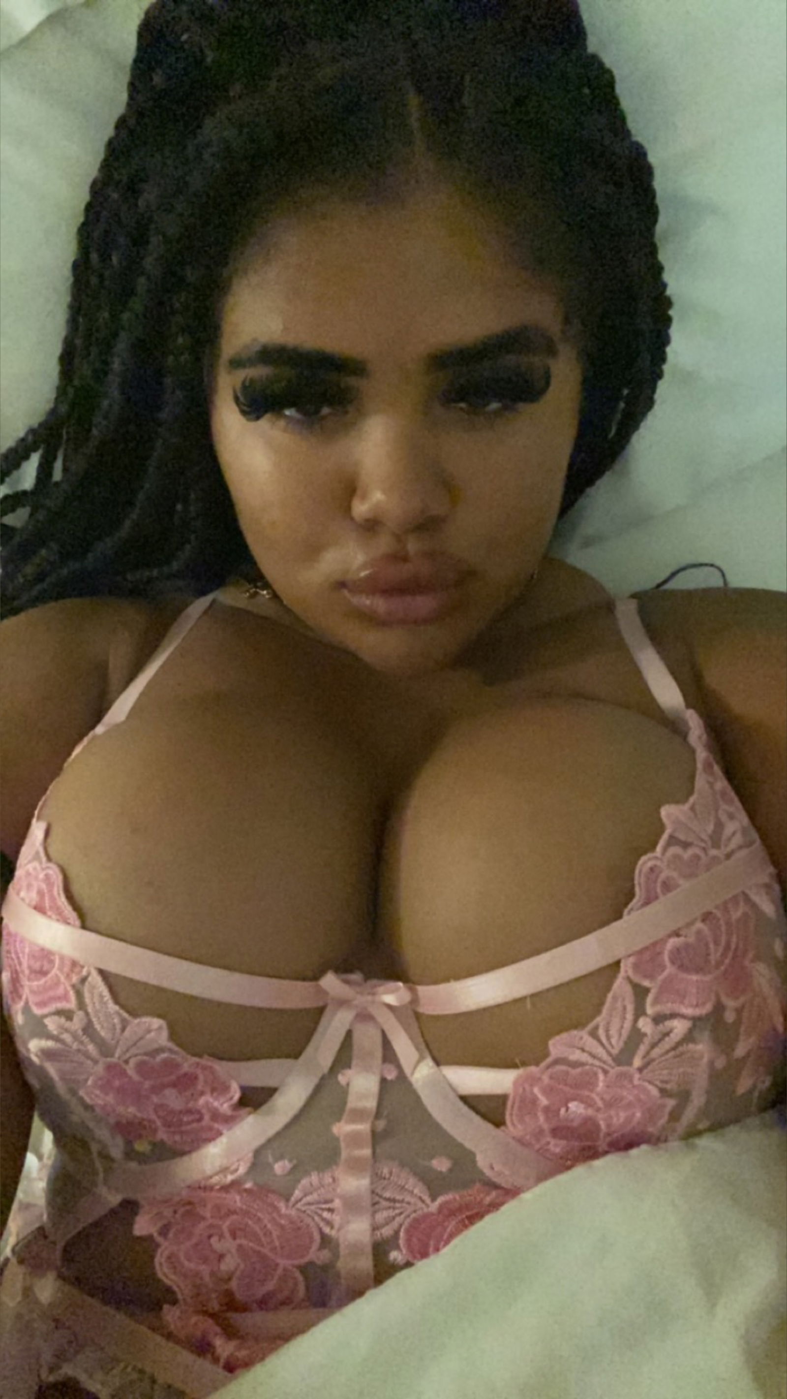 Goddess Tia Millie's avatar
