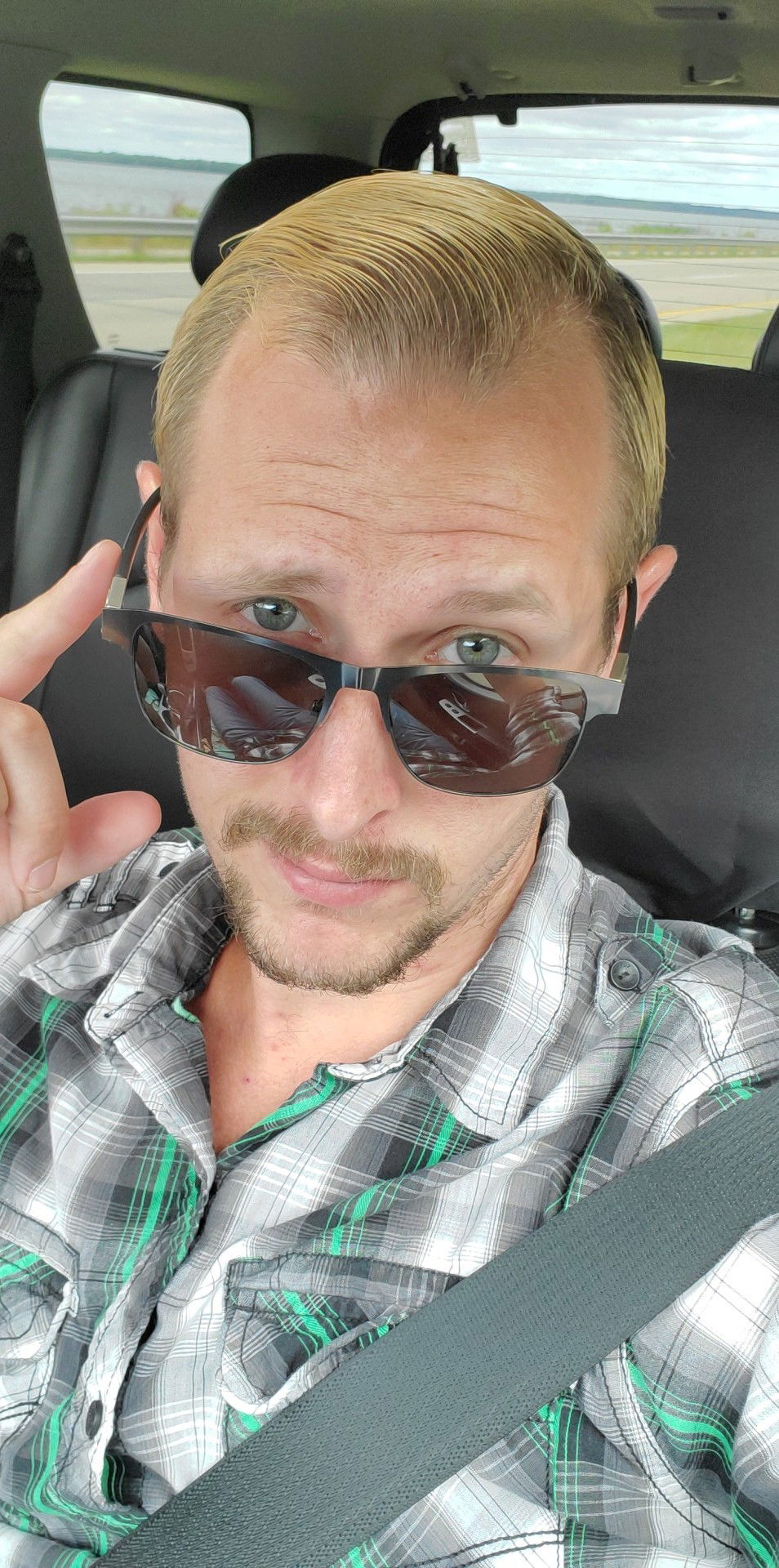 Travis Racy Martin's avatar