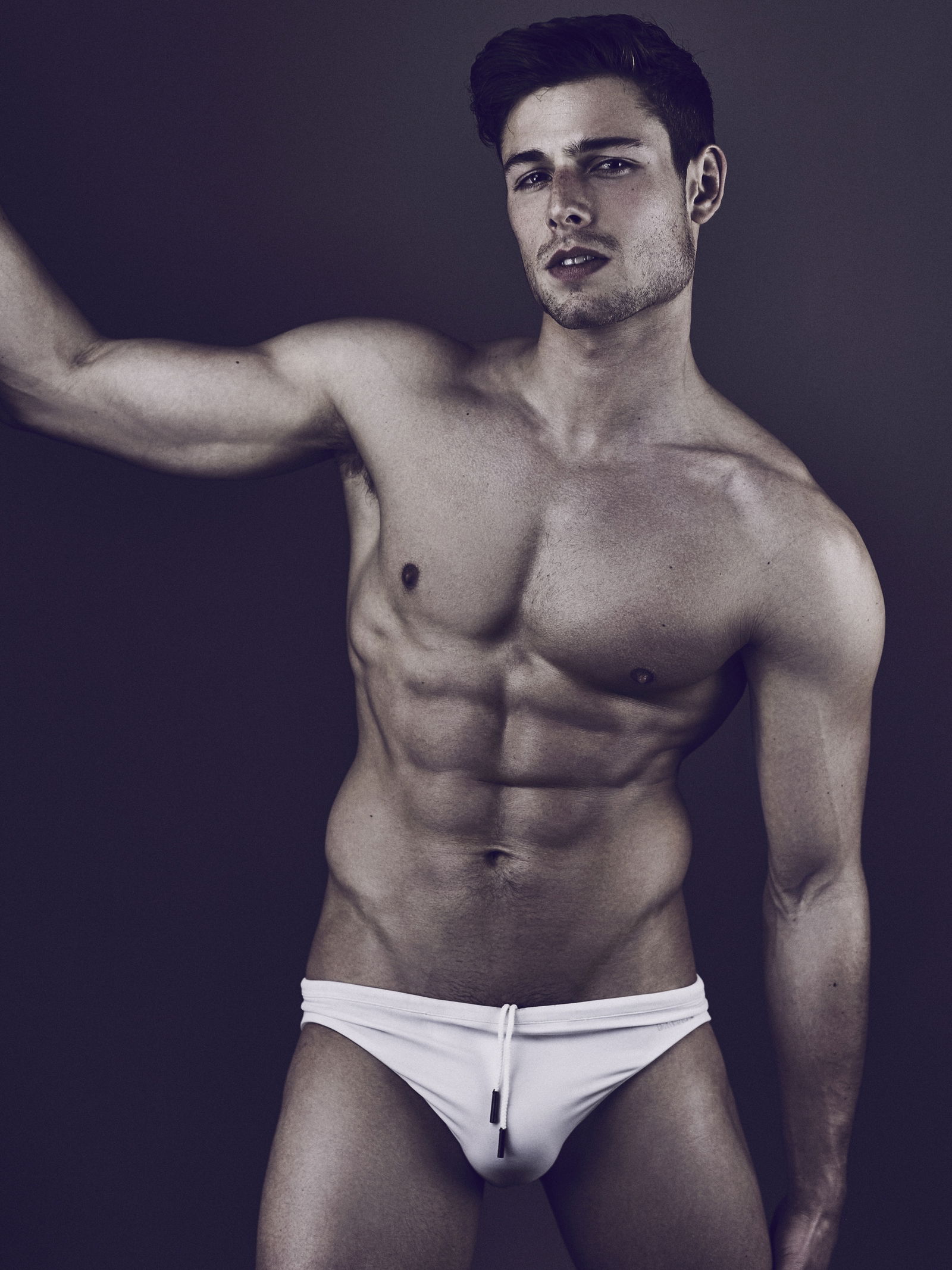 Tom Walker's avatar