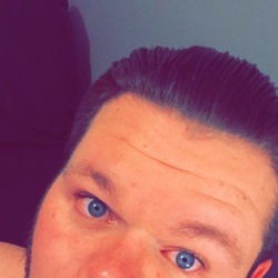 Travis's avatar