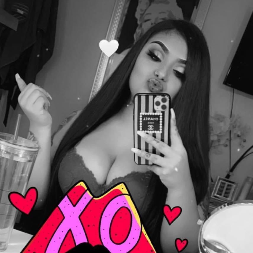 Trinaa fernandez's avatar