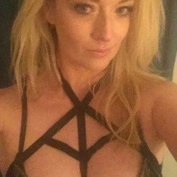 Lady K's avatar