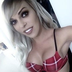 Bree Bella's avatar