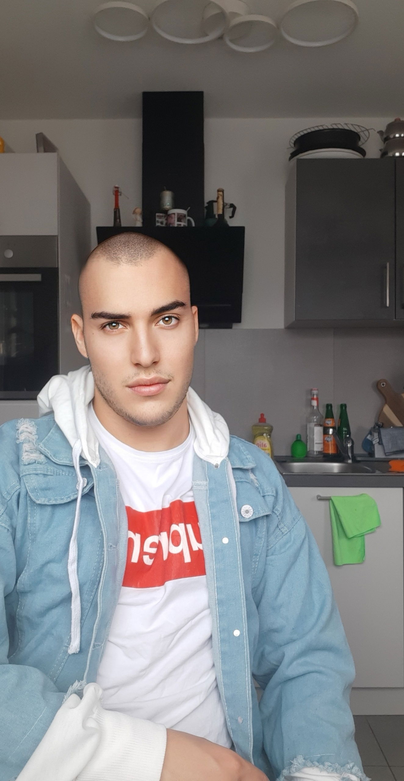 Deniz's avatar