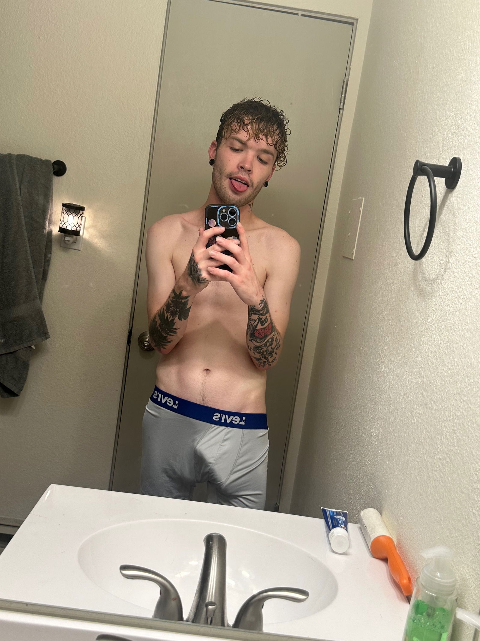 Tyler Sixx's avatar