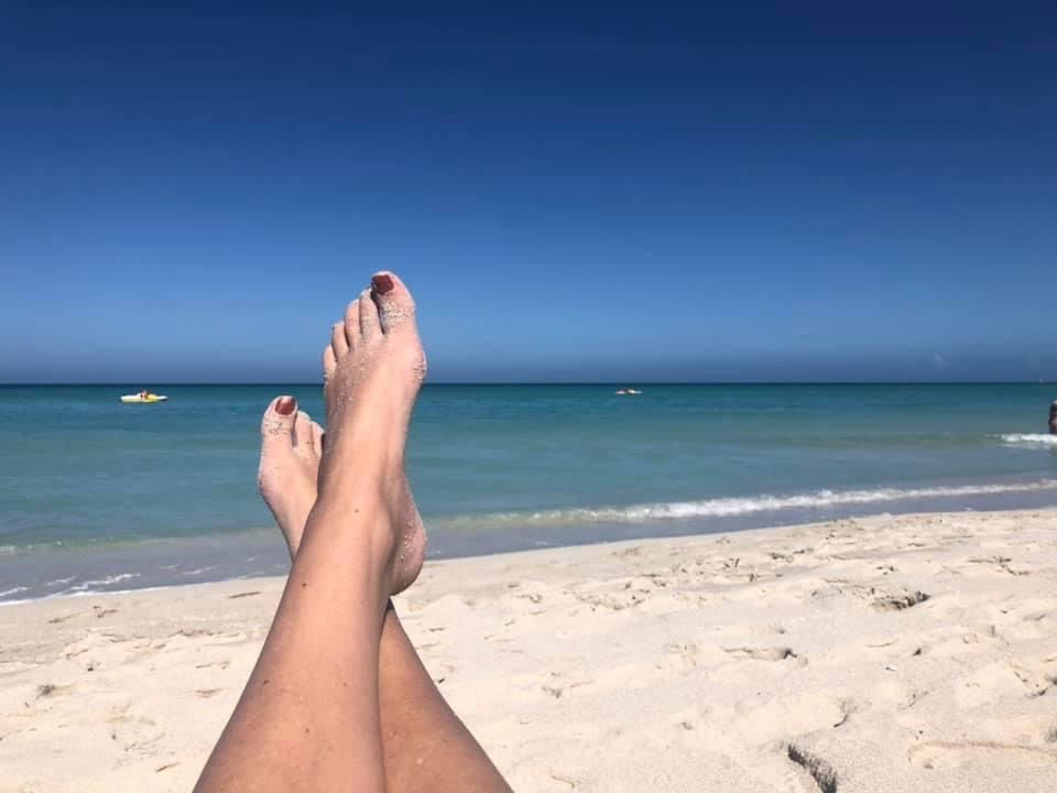 Feetfortravel's avatar