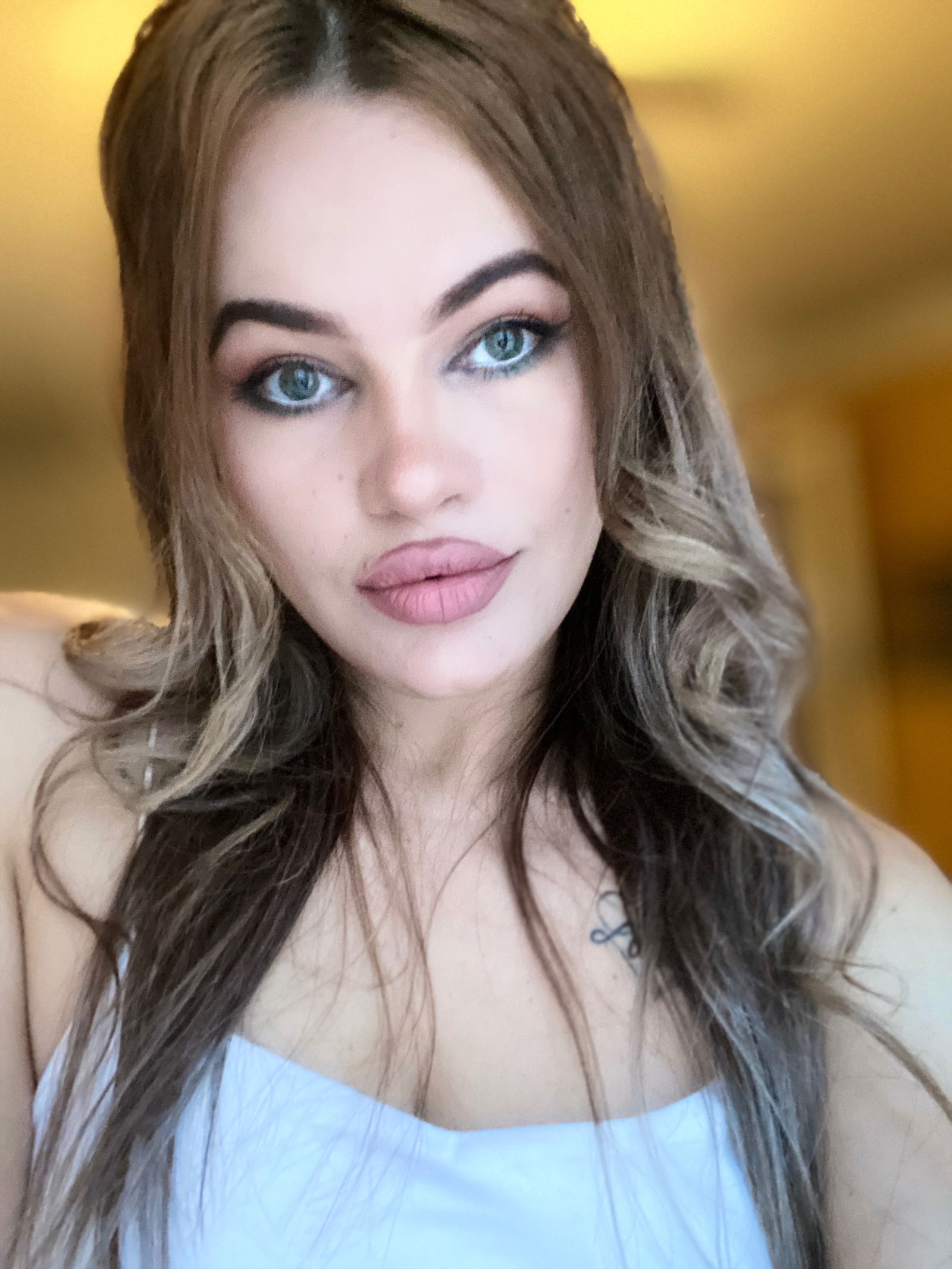 Yadira's avatar