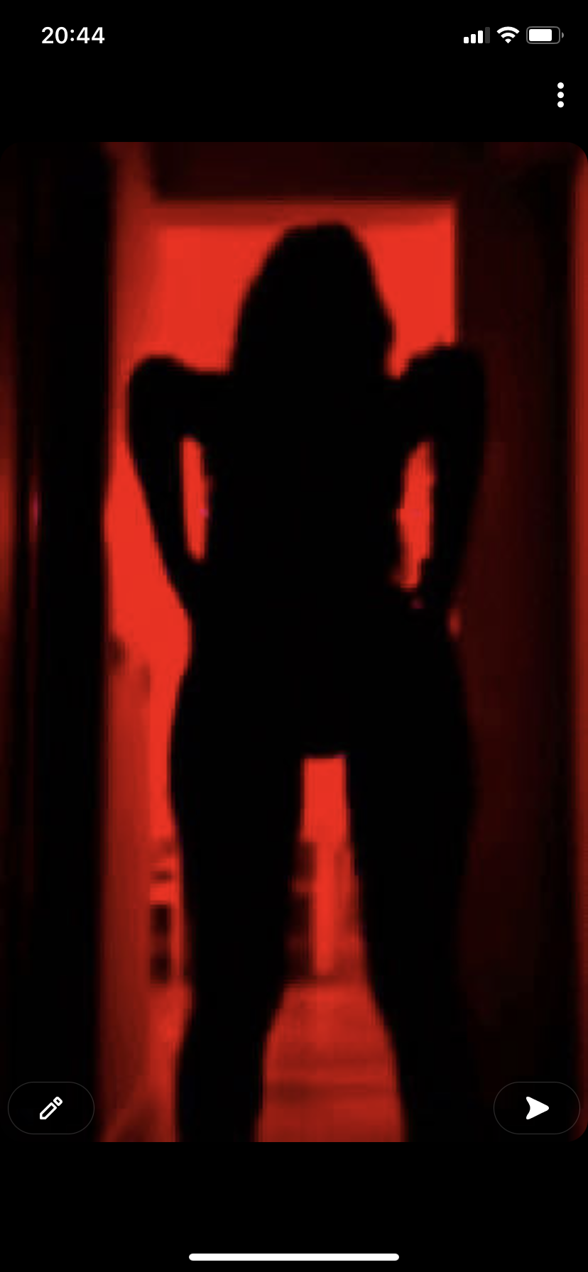 Mariana flores's avatar