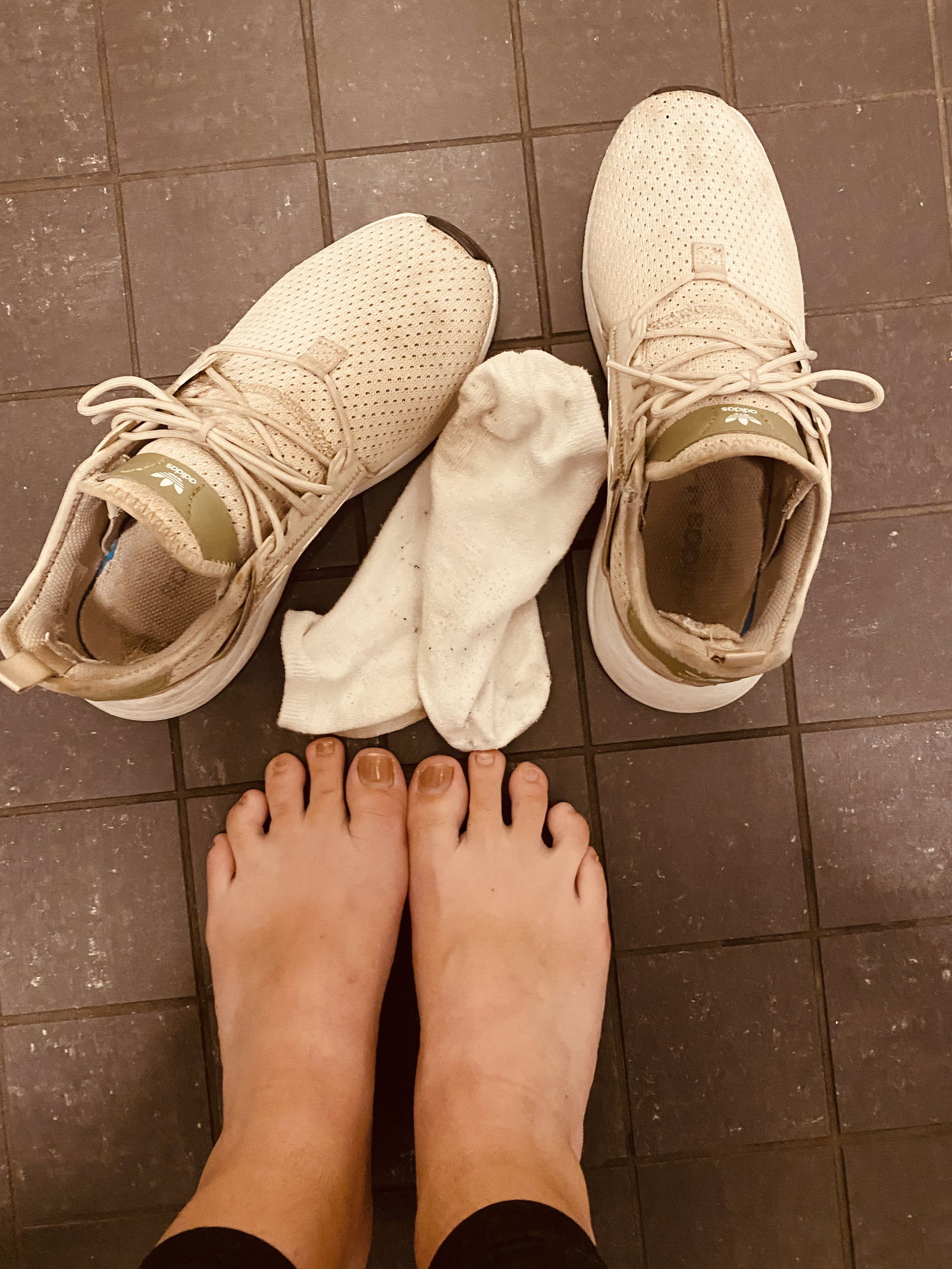 feetsjust4u's avatar