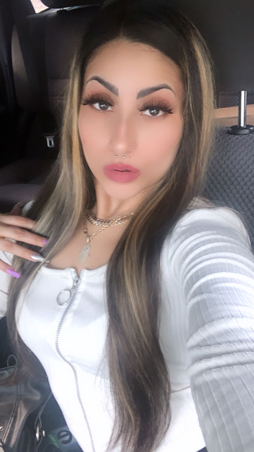 Khloe cruz's avatar