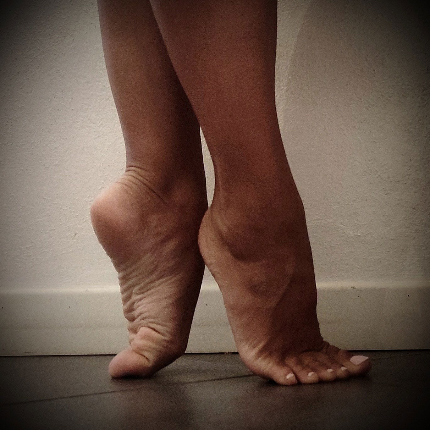 MY DANCING FEET's avatar