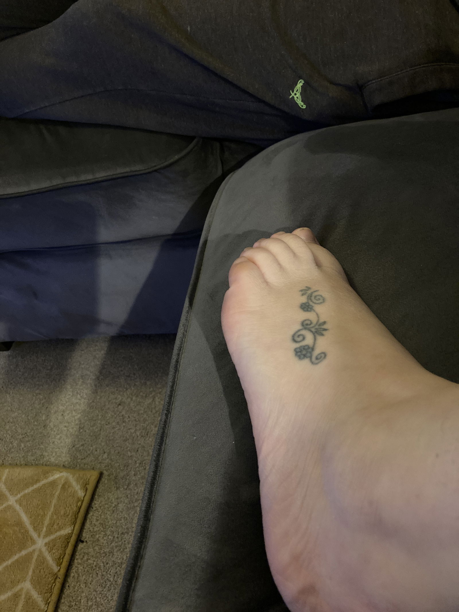 Footfetish90's avatar