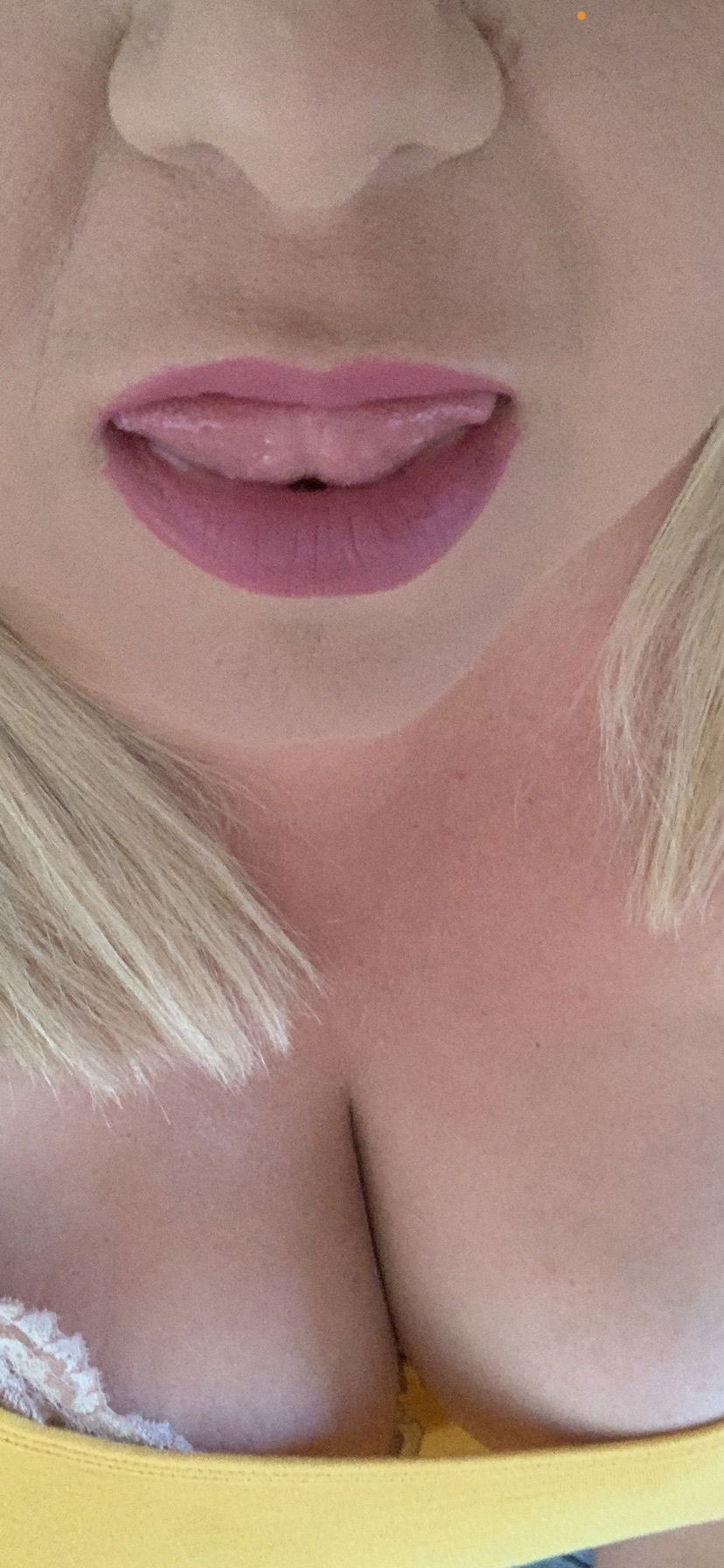 BuxomBeauty's avatar