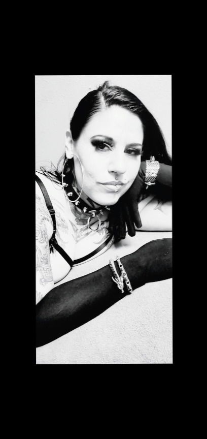 Amy Vile's avatar
