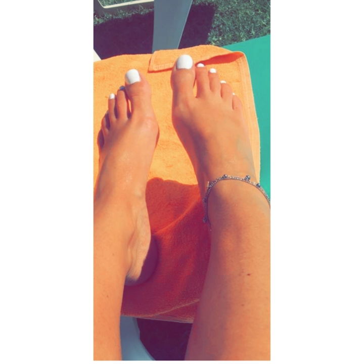 Feet Fantasy's avatar