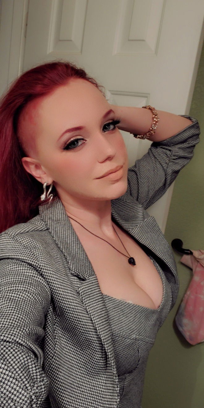 Aphrodite Vixen's avatar