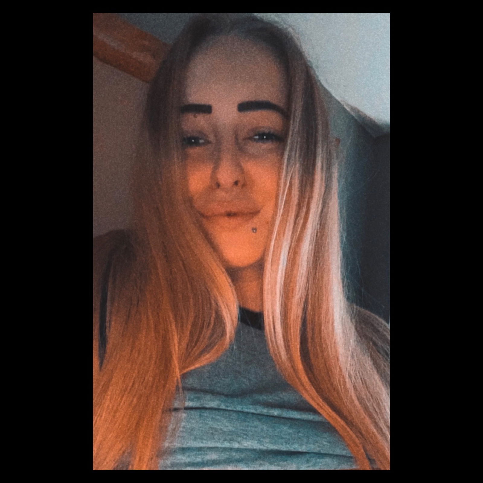 Laurishek Free🌸's avatar