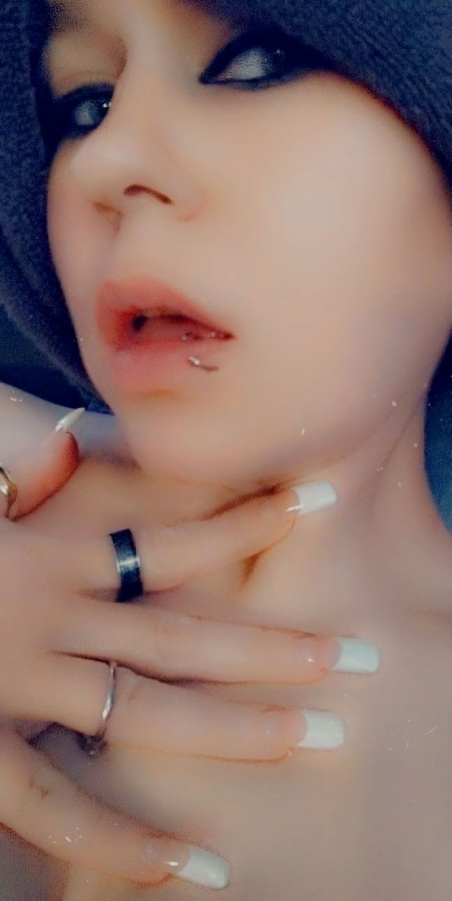 URTOXICADDICTION's avatar