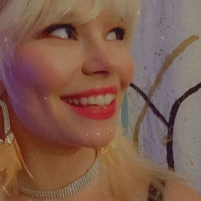 Dea Ricci's avatar