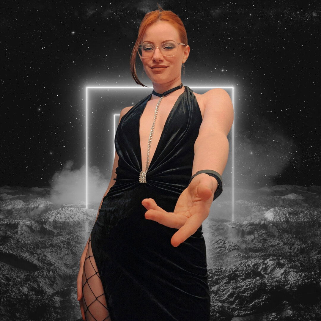 𝓜𝓲𝓼𝓼 𝓥𝓪𝓶𝓹𝓲𝓻𝓮's avatar