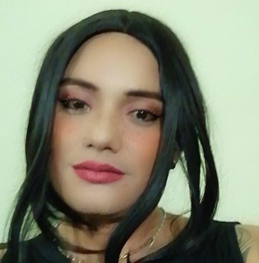 Vanny Queen's avatar