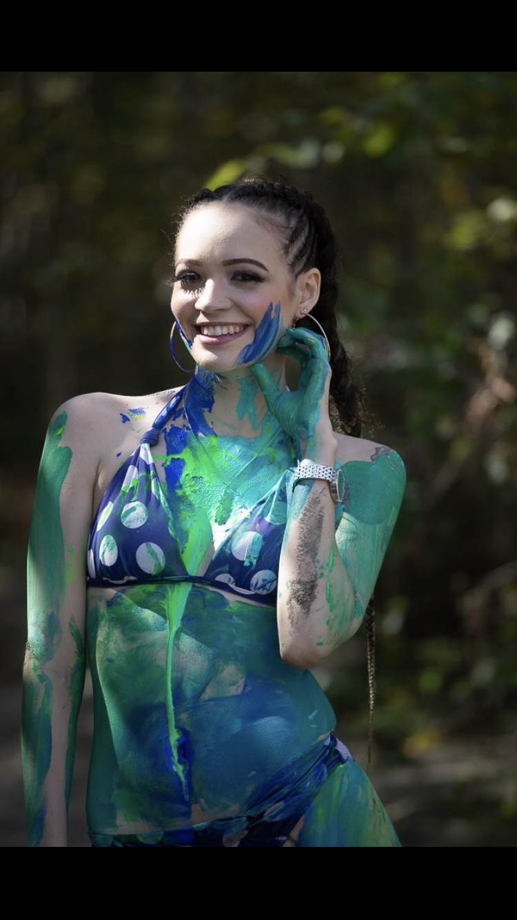 Vera j's avatar