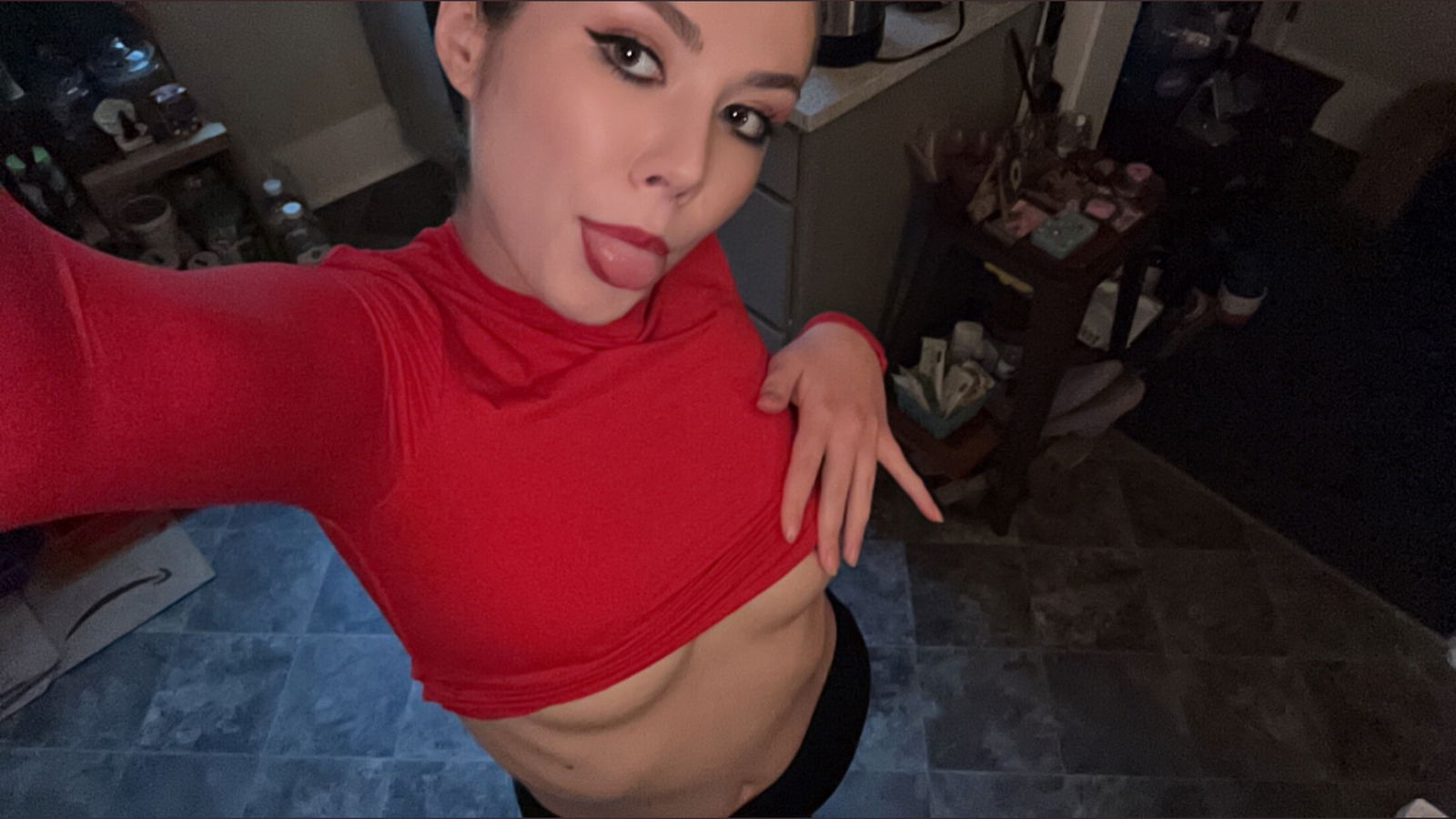 Vicky👅
