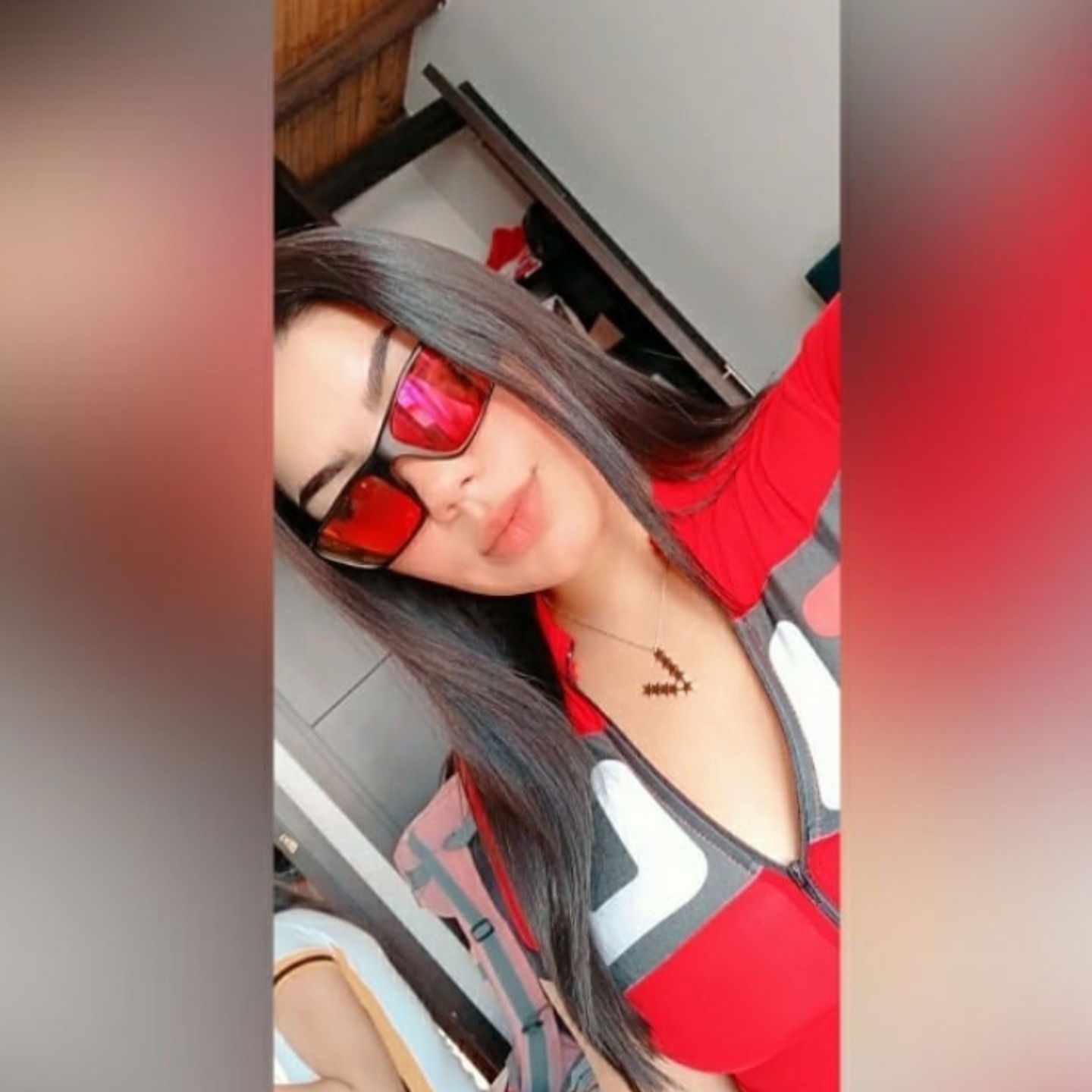 Vicni ♡'s avatar