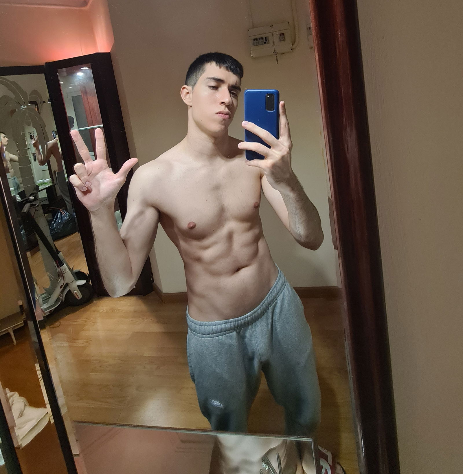 Victor de Orange 🧡's avatar
