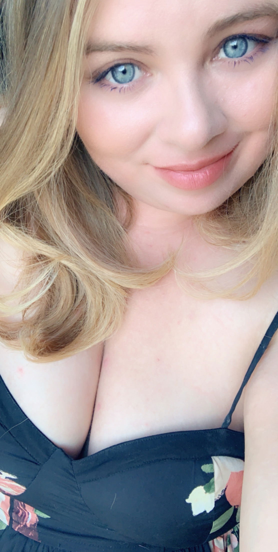 Victoria Leigh's avatar